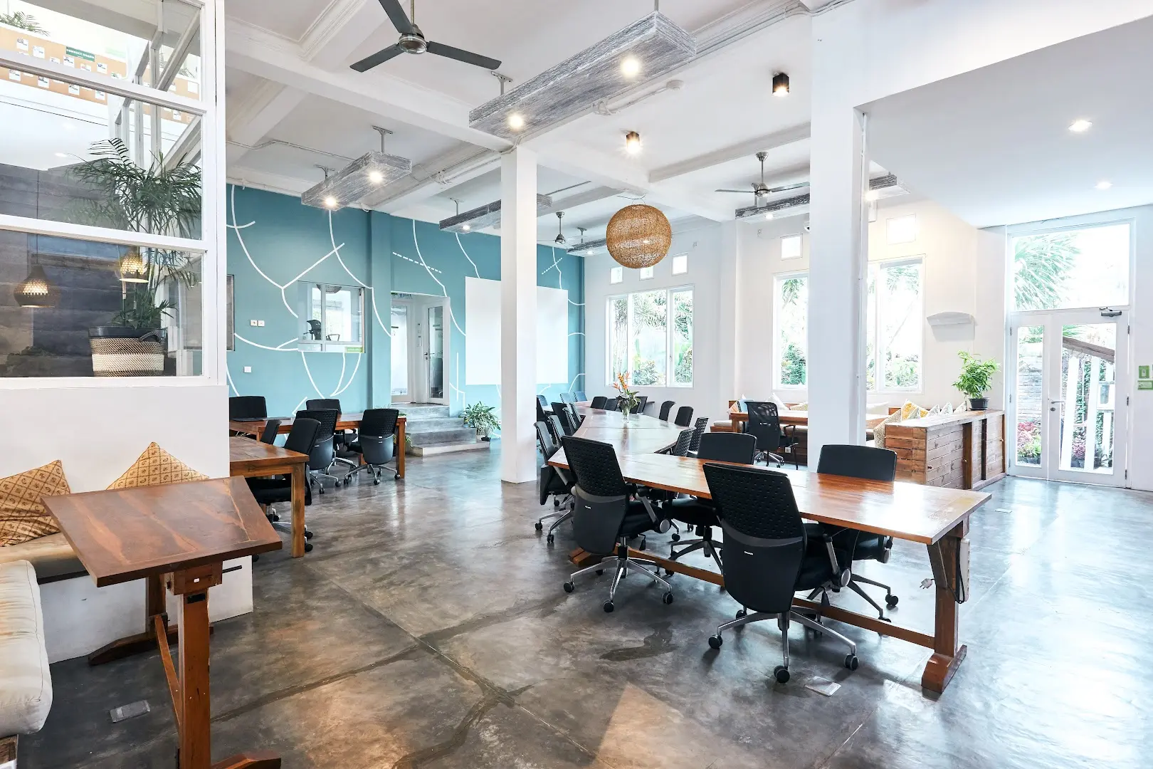 Outpost Ubud Coworking photo