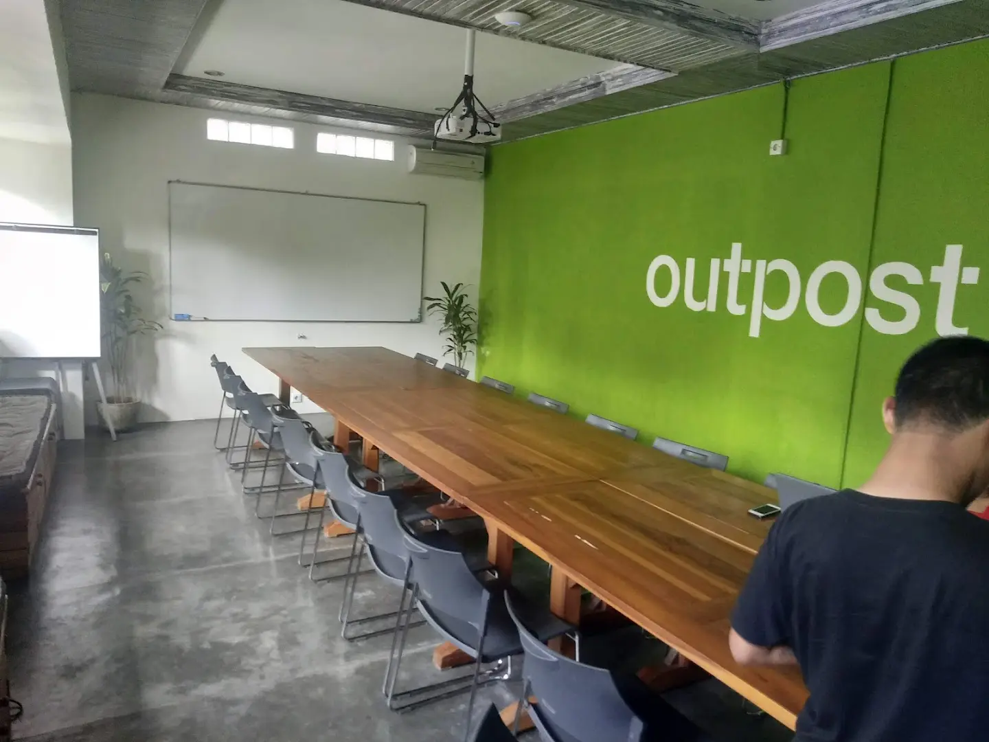 Outpost Ubud Coworking photo
