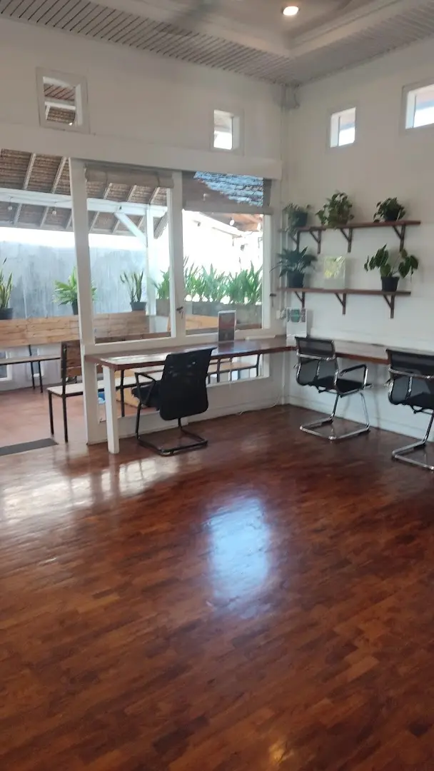 Outpost Ubud Coworking photo