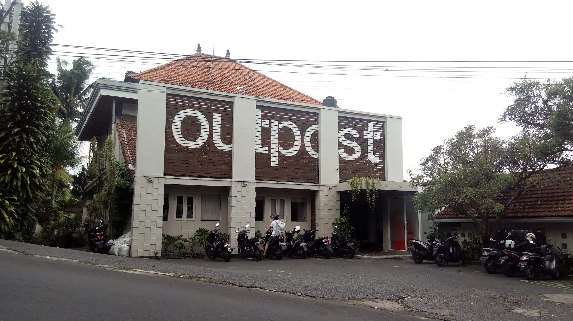 Outpost Ubud Coworking photo