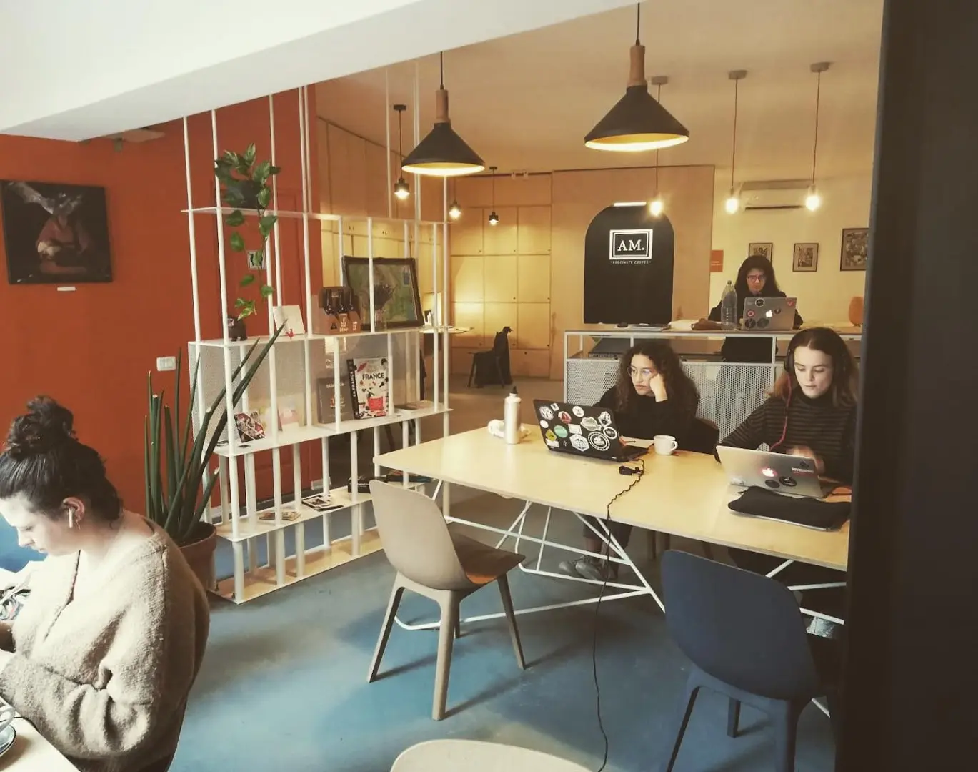 Vine 21 Bucharest photo