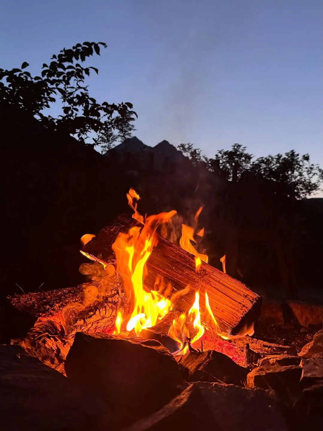 The bonfire is one of the iconic spots at Pyren’Escape. 

It’s where everyone comes together for barbecues, games, and l